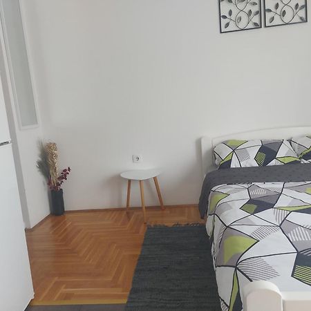 Appartement Nikola Ns à Novi Sad Extérieur photo