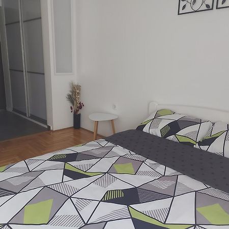 Appartement Nikola Ns à Novi Sad Extérieur photo