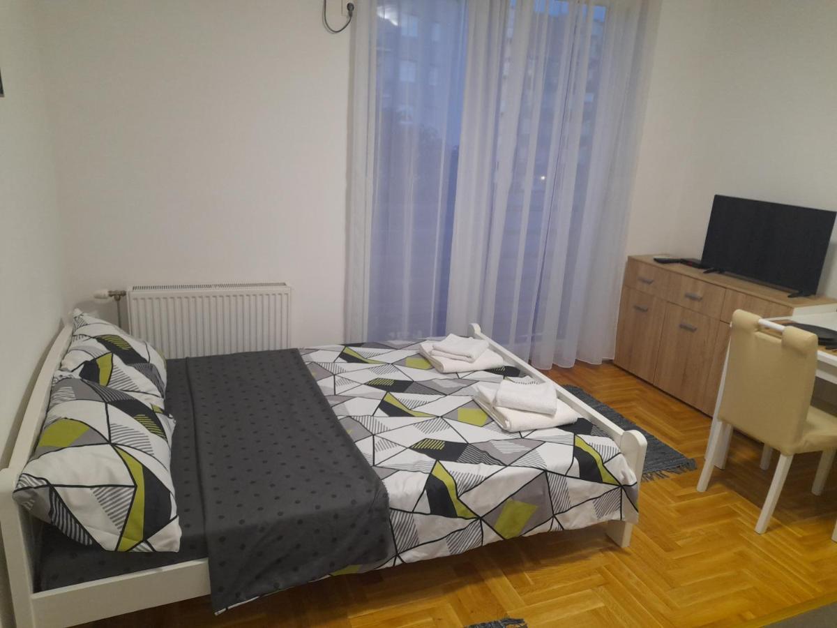 Appartement Nikola Ns à Novi Sad Extérieur photo